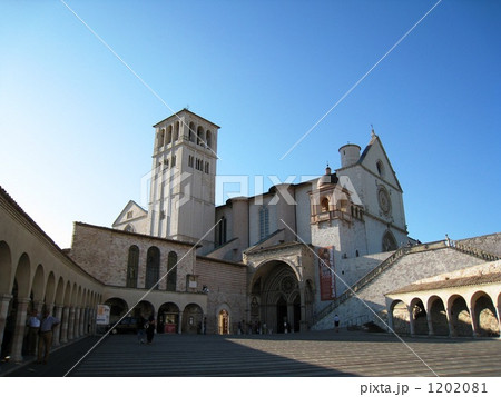 イタリア世界遺産　アッシジ、フランチェスコ聖堂と関連修道施設群 1202081