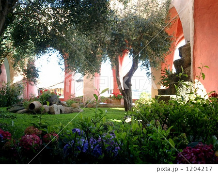 サルデーニャのリゾート８（中庭） 1204217