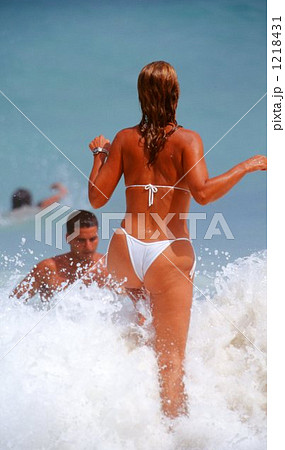 ビキニ ビキニ 1218431