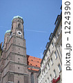 1224390
