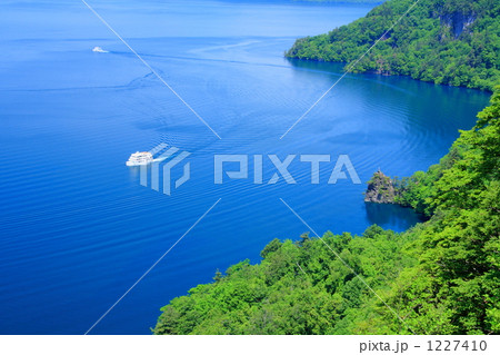 絶景の十和田湖・瞰湖台 1227410