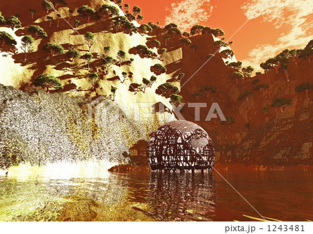 山中の湖に残るドーム型廃墟（朝焼け） 1243481
