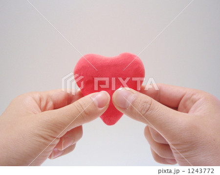 ハート 1243772