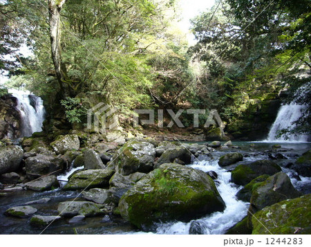 縁結びの滝 パワースポット 1244283