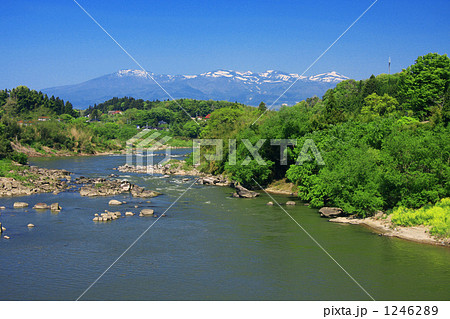 安達太良山と阿武隈川の写真素材