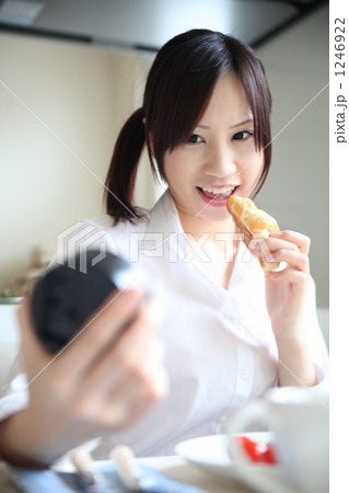 慌しい朝 1246922