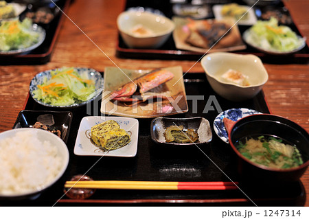 沖縄の朝食 1247314