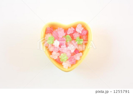 ハート形の器と金平糖 1255791