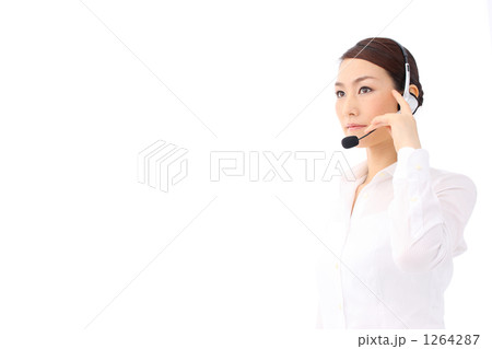 女性オペレーター(白いシャツ) 女性オペレーター(白いシャツ) 1264287