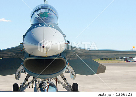F 2正面の写真素材 1266223 Pixta