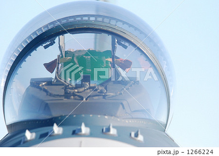 F-2キャノピー正面 F-2キャノピー正面 1266224