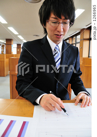 グラフ グラフ 1266965