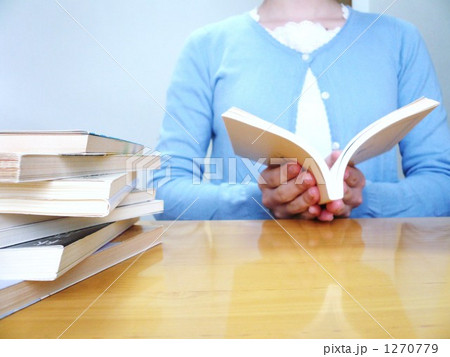 読書をする女性 1270779