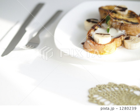 フランスパンのフレンチトースト フランスパンのフレンチトースト 1280239