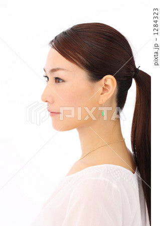 女性の横顔 1284323