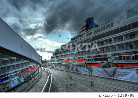 HDRI　「飛鳥Ⅱin　横浜」 1289799