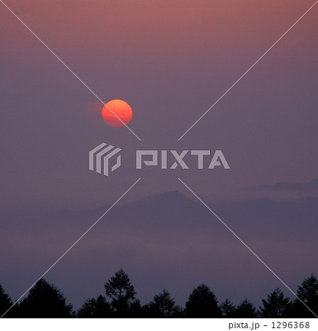 真っ赤な太陽 1296368