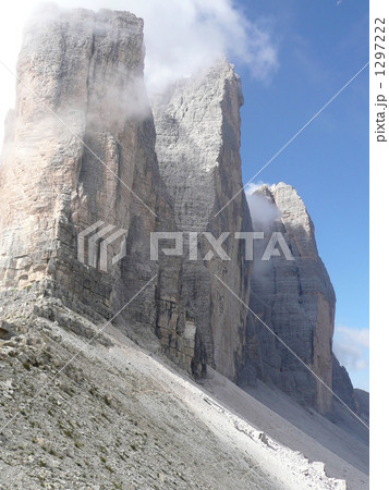 トレチーメディラバレード 1297222