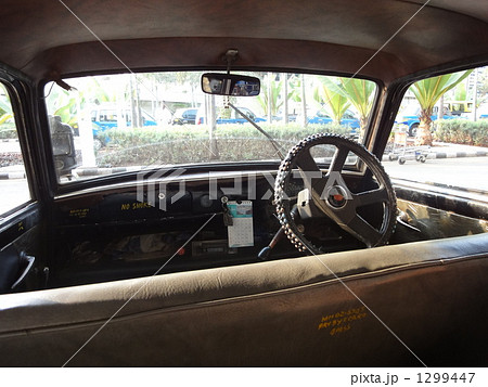 インドのタクシー内部 1299447