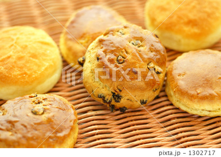 焼きたてスコーン 1302717