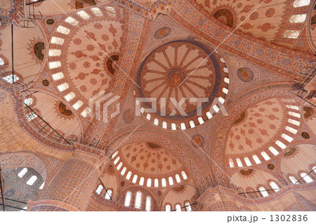 ブルーモスクの内部 1302836