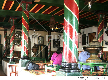 ボーヴォワールも通ったカフェ ボーヴォワールも通ったカフェ 1307034