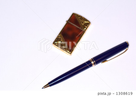 ペンとライター ペンとライター 1308619