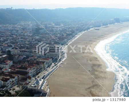 大西洋とナザレの街 ポルトガル 大西洋とナザレの街 ポルトガル 1317980