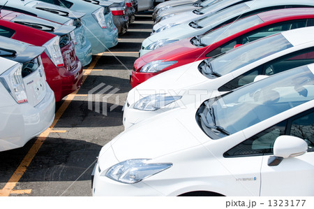 整列する車 1323177