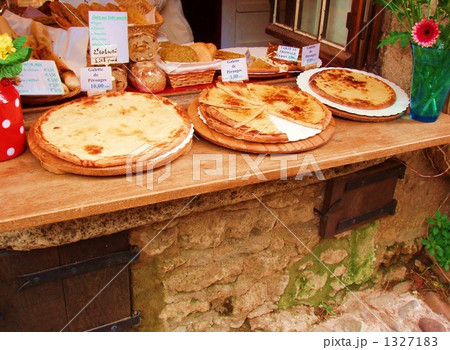 フランスの田舎のケーキ屋さん 1327183