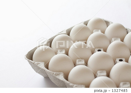 たくさんの鶏卵　横 1327485