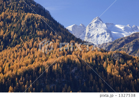 ドロミテ地方の秋 ドロミテ地方の秋 1327538
