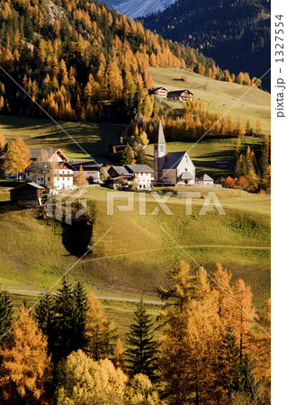 ドロミテ地方の秋 ドロミテ地方の秋 1327554