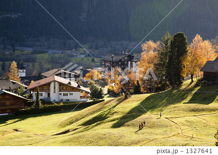 秋のグリンデルワルド 秋のグリンデルワルド 1327641