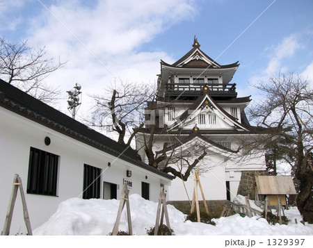 冬の横手城 1329397