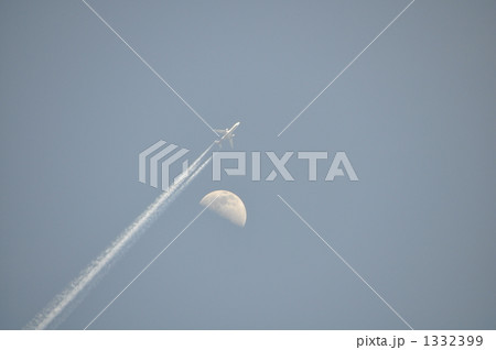 月と飛行機 月と飛行機 1332399