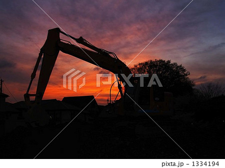 夕闇前のシルエット 夕闇前のシルエット 1334194