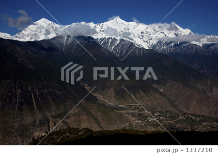 梅里雪山の雄姿 梅里雪山の雄姿 1337210