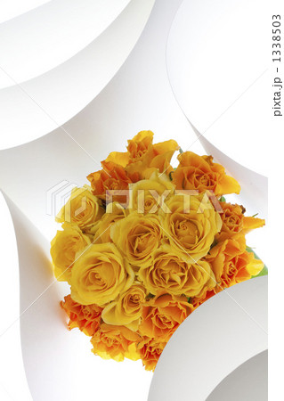 フラワーアレンジメント 1338503