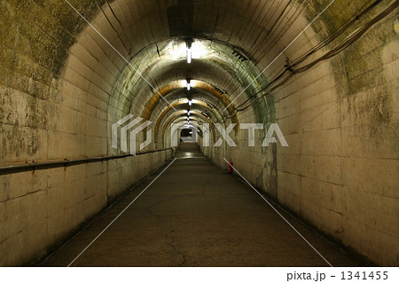 地下トンネル 1341455