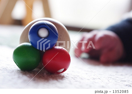 赤ちゃんのおもちゃ 1352085