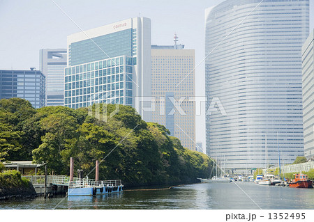 浜離宮庭園の水上バス乗り場 1352495