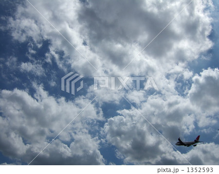 空へ 空へ 1352593