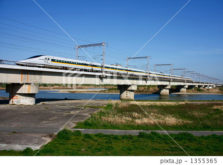 加古川橋梁を渡るＮ７００系 1355365