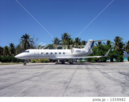 タヒチ　飛行機 1359982