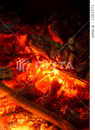 たき火の炎 たき火の炎 1362371