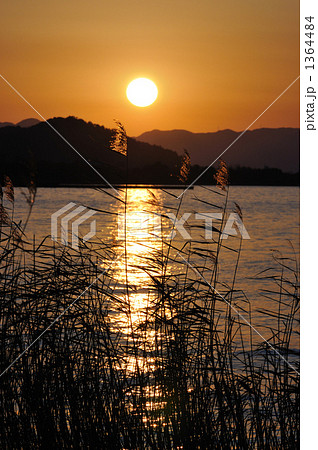 琵琶湖の夕日 1364484