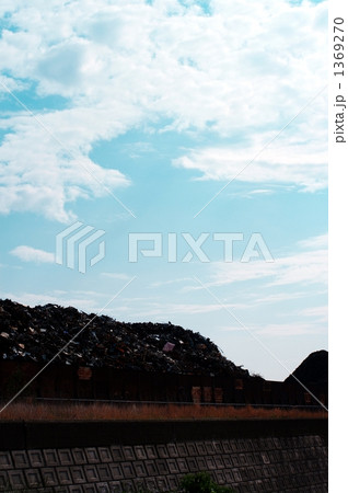 鉄屑の山 1369270