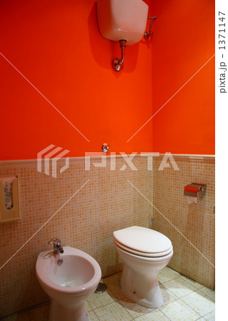 ビデ付きトイレ 1371147