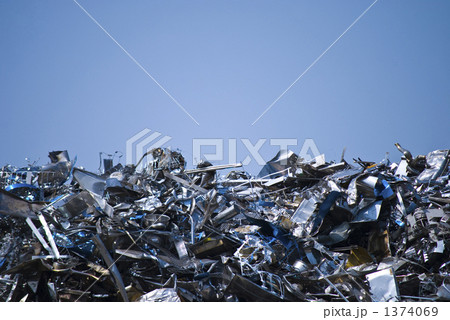スクラップの山 1374069